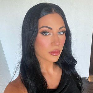 Meet your Posher, Karissa